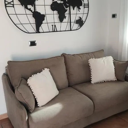 Atticocinque アパート